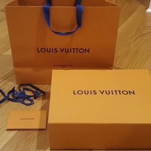 Louis Vuitton Purse Gift Box with Shopping Bag